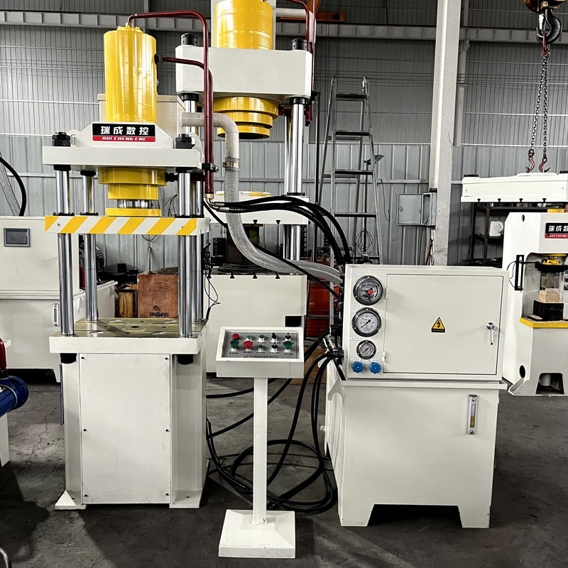 液壓機(jī)壓制接頭