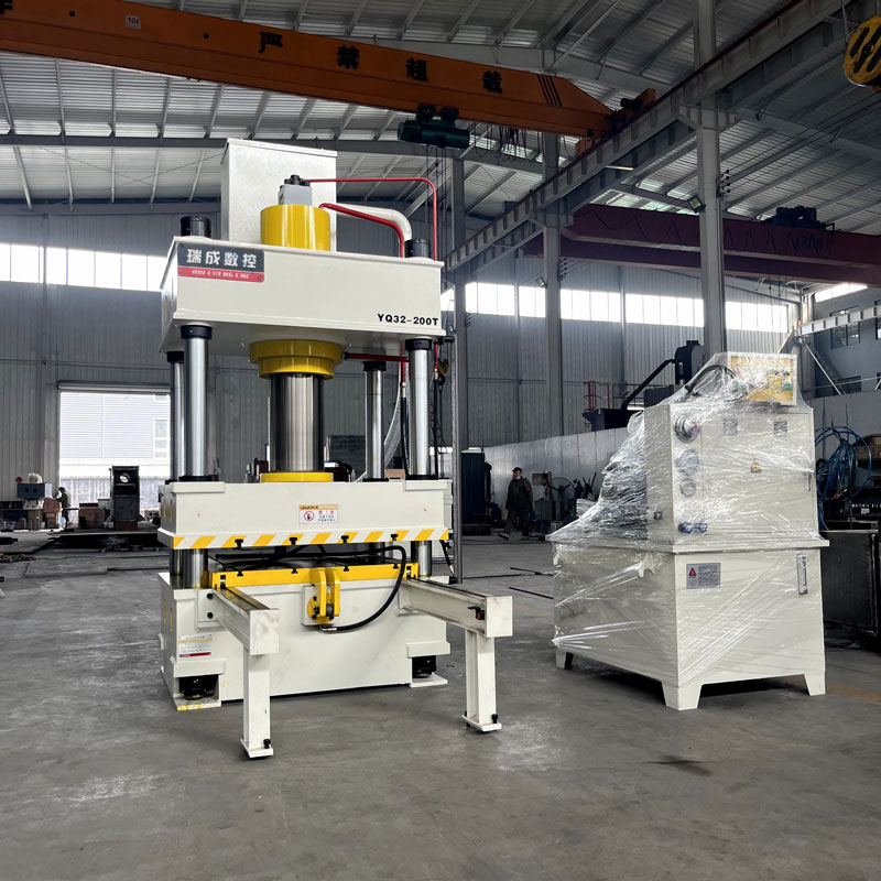 200 噸移動工作臺三梁四柱液壓機