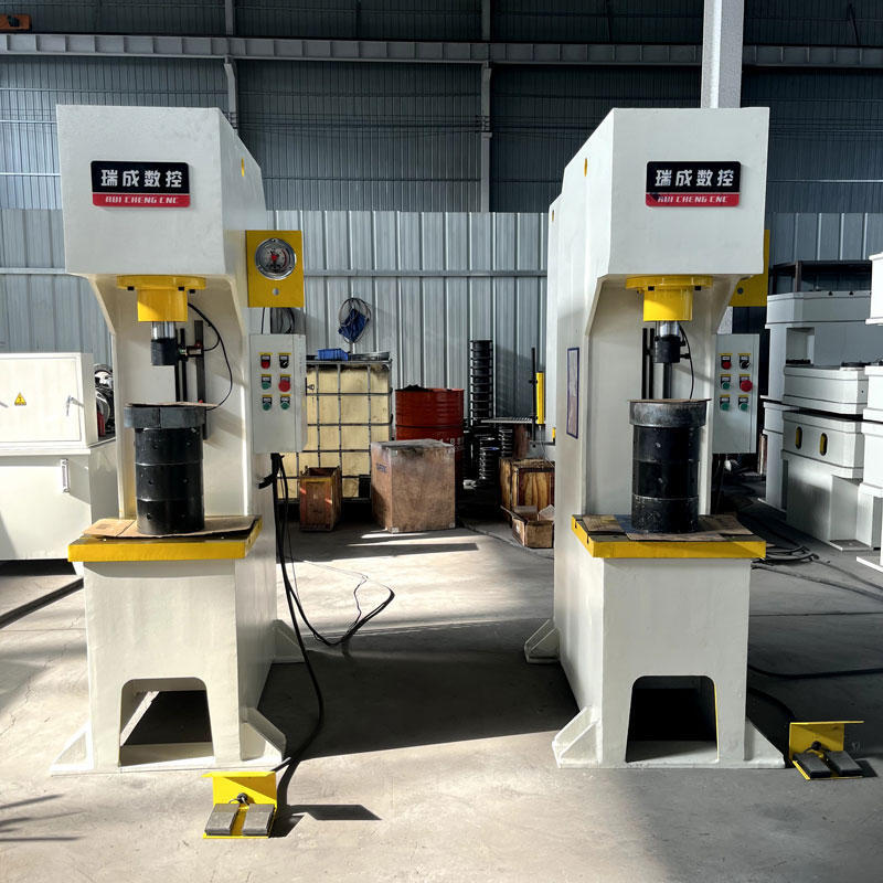 20T單臂液壓機出口國外