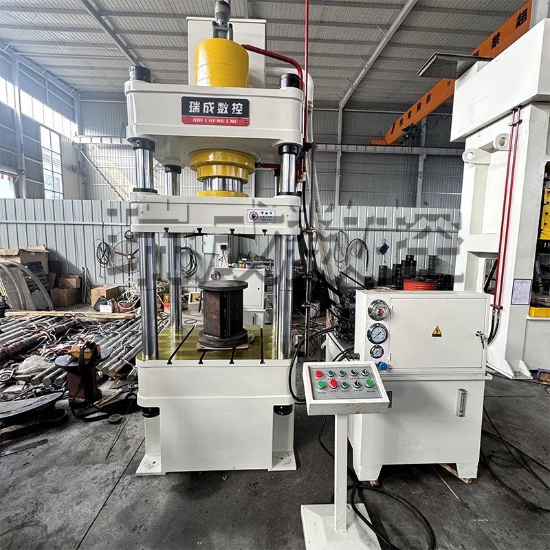 200噸四柱液壓機鑄件
