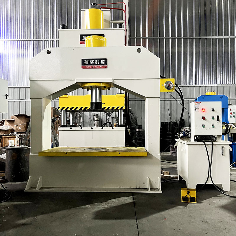 150噸龍門液壓機